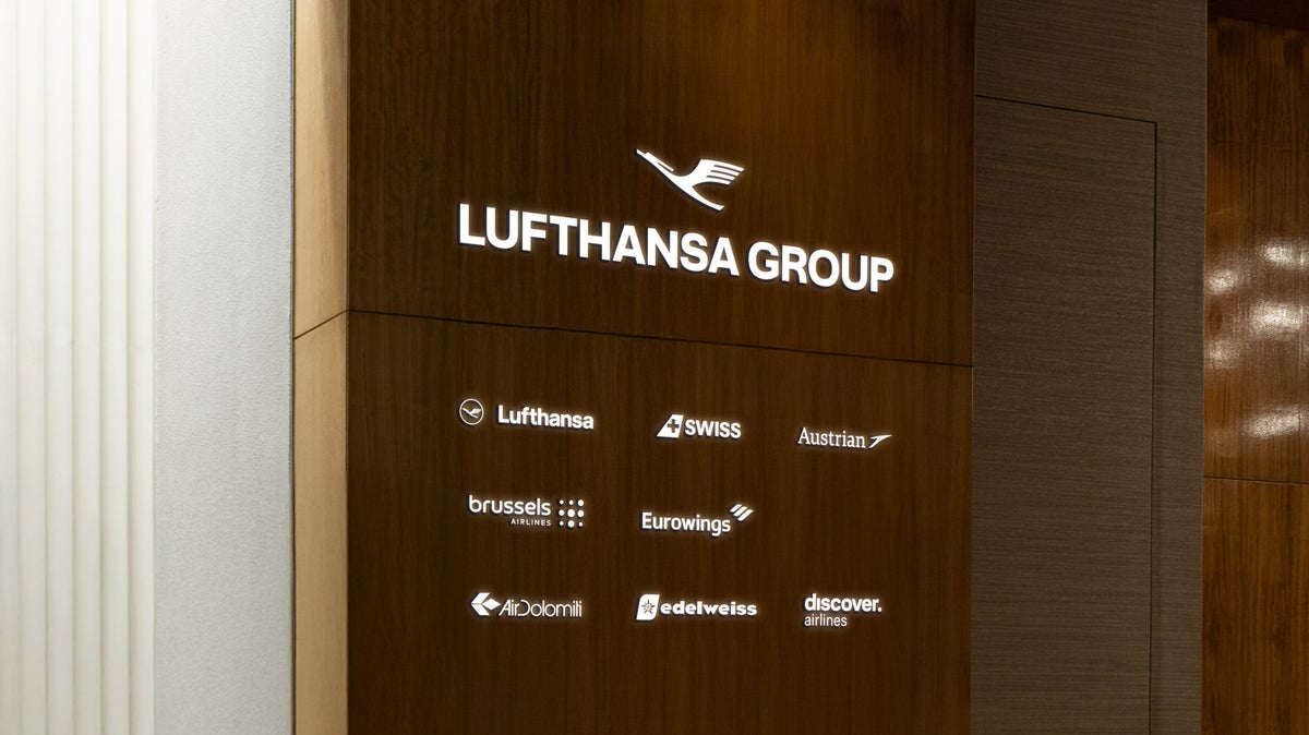 Lufthansa Group Airport Lounge sign