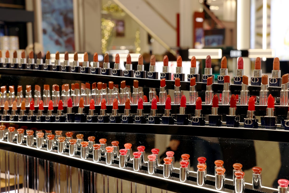 Macy's shopping lipstick zigzag