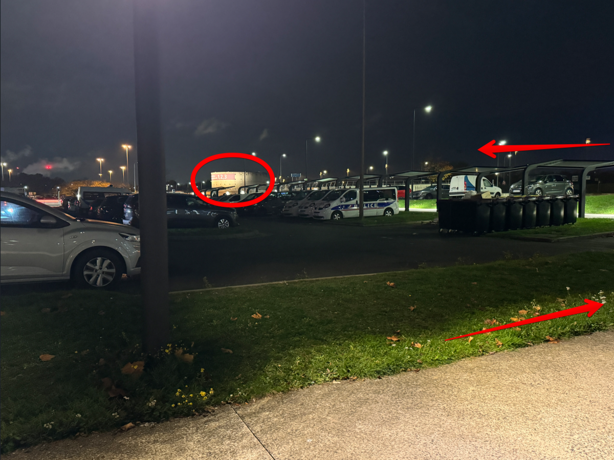 Moxy Paris Charles de Gaulle Airport walk to train directions Moxy Paris Charles de Gaulle Airport walk to train directions