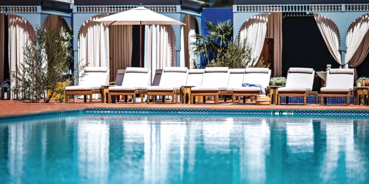 Nomad Las Vegas Pool FI