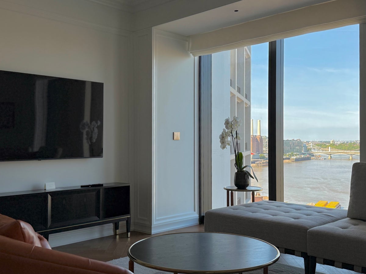 Park Hyatt London River Thames living room view