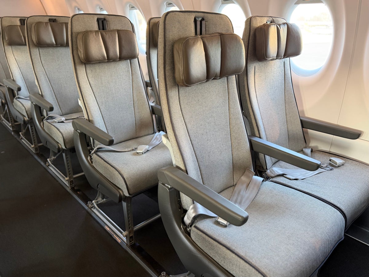 Qantas Airbus A220 economy cabin right side