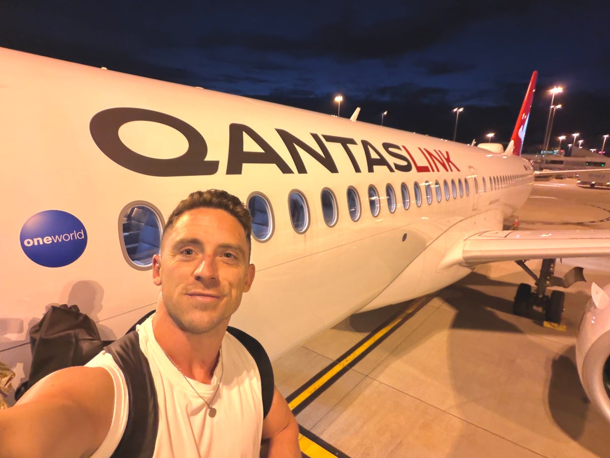 Qantas Airbus A220 selfie