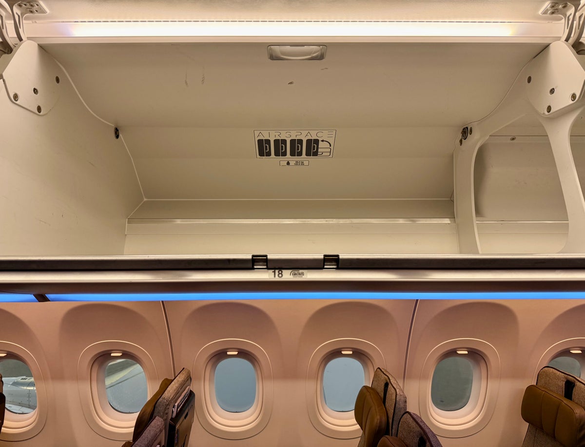 Qantas Airbus A321XLR airspace stowage