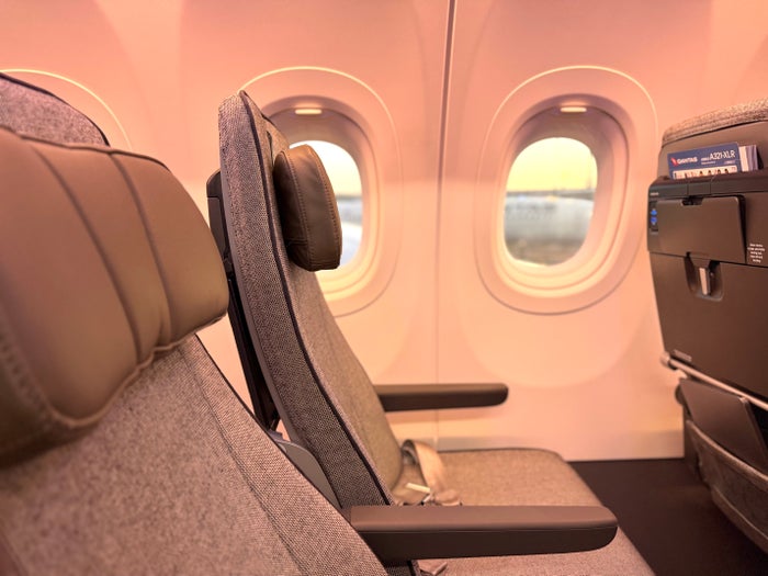 Qantas Airbus A321XLR economy seat recline