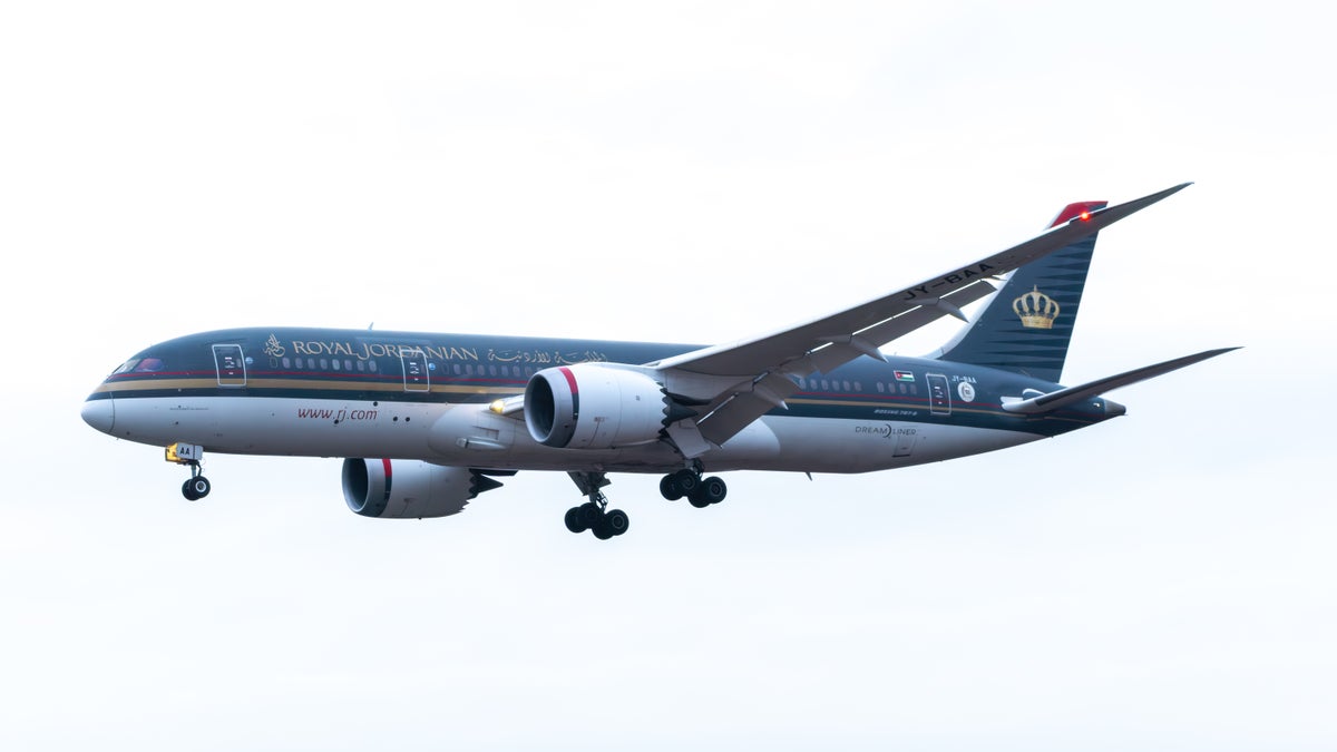 Royal Jordanian 787