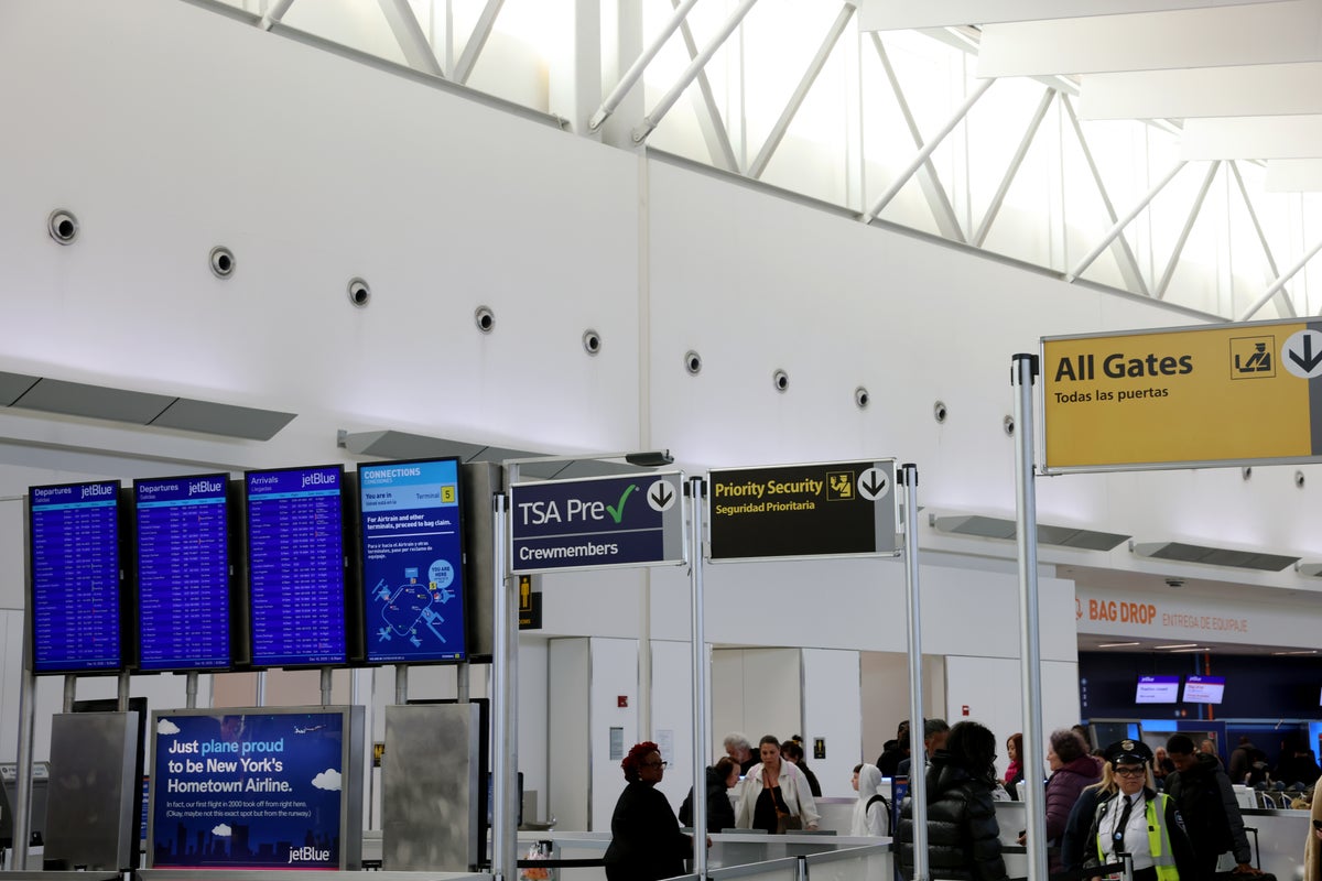 TSA PreCheck priority security gate JFK Terminal 5
