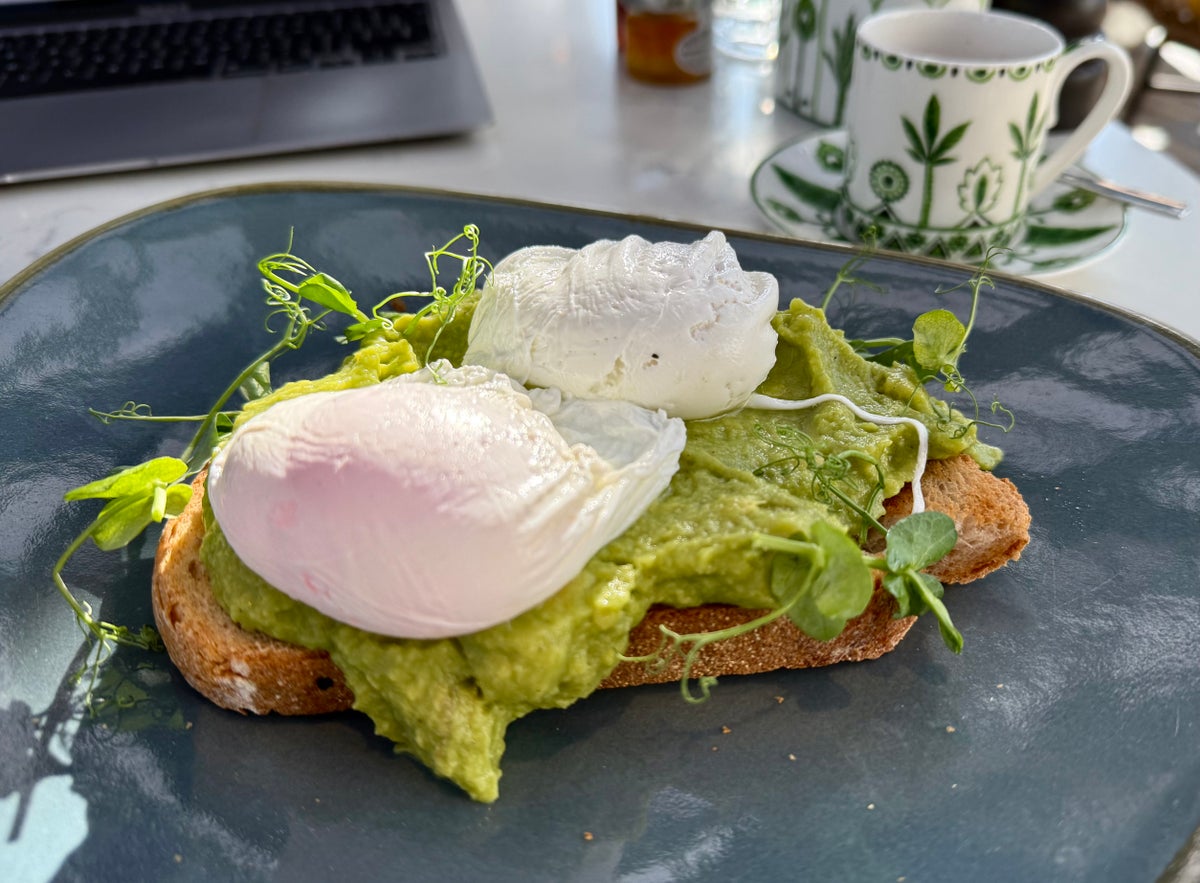 Virgin Hotels London Shoreditch breakfast eggs