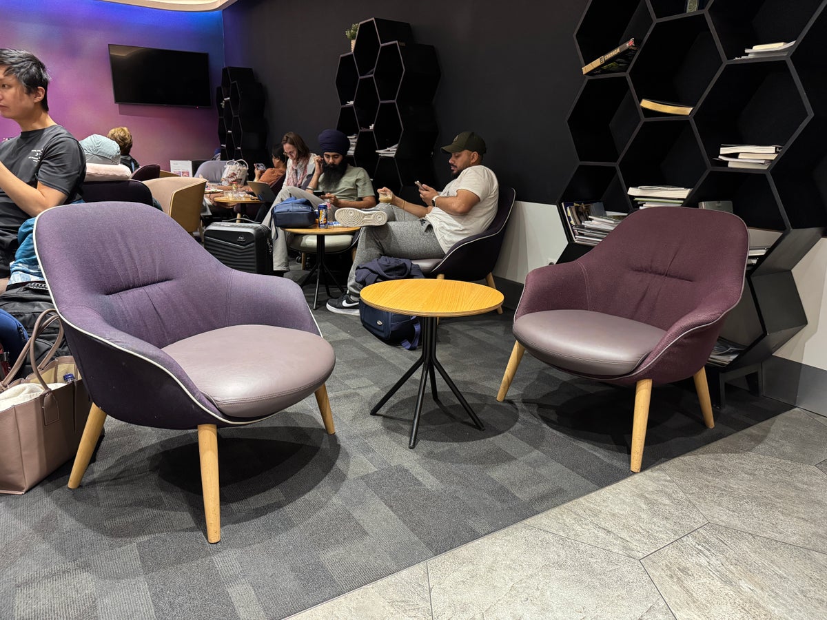 YOTELAIR Paris Charles de Gaulle chairs
