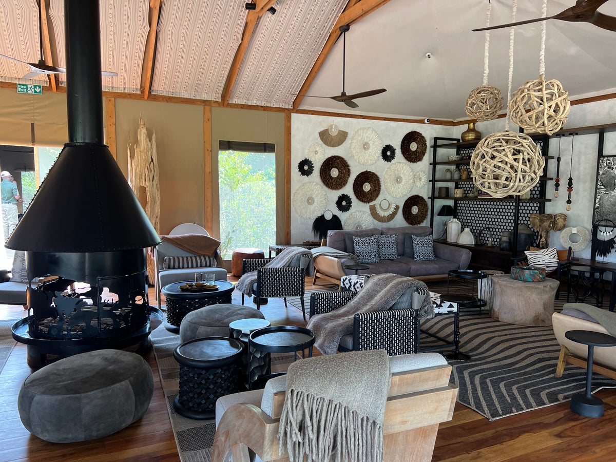 lounge jw marriott masai mara