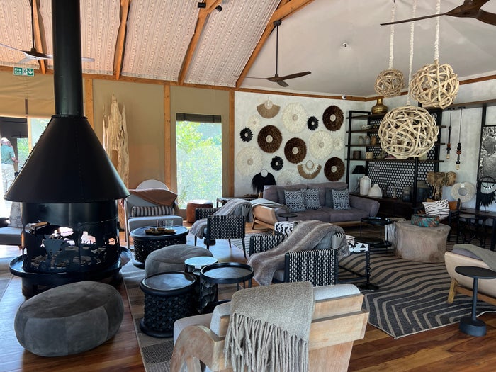 lounge jw marriott masai mara
