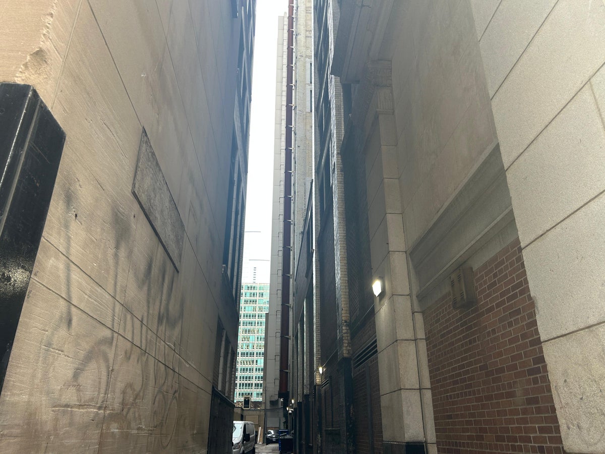 Alleyway at Kimpton Alleyway at Kimpton