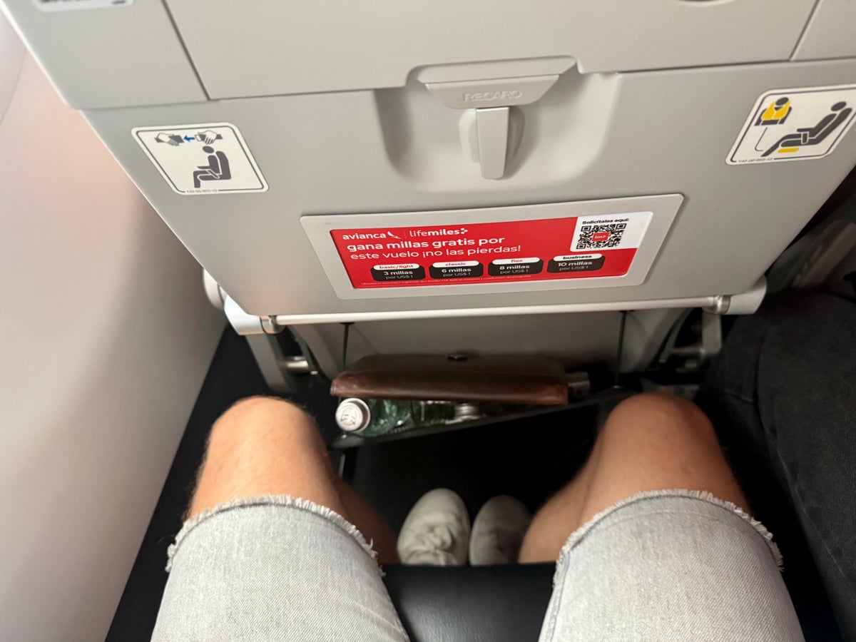 Avianca economy legroom