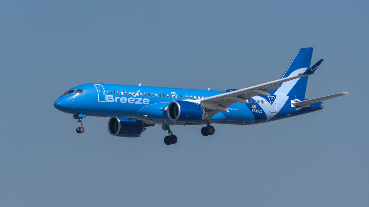 Breeze Airways Breezy Rewards Loyalty Program