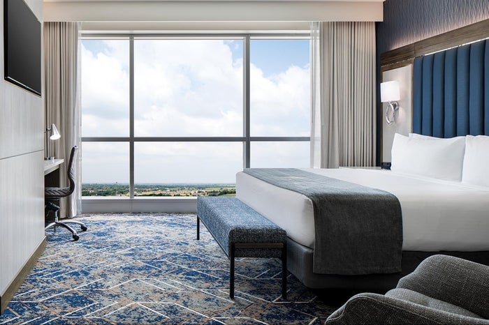 Choctaw Casino Resort–Durant a Wyndham Grand Guestroom Choctaw Casino Resort–Durant a Wyndham Grand Guestroom