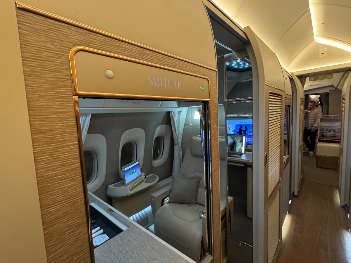 Emirates Game Changer Suite 1K