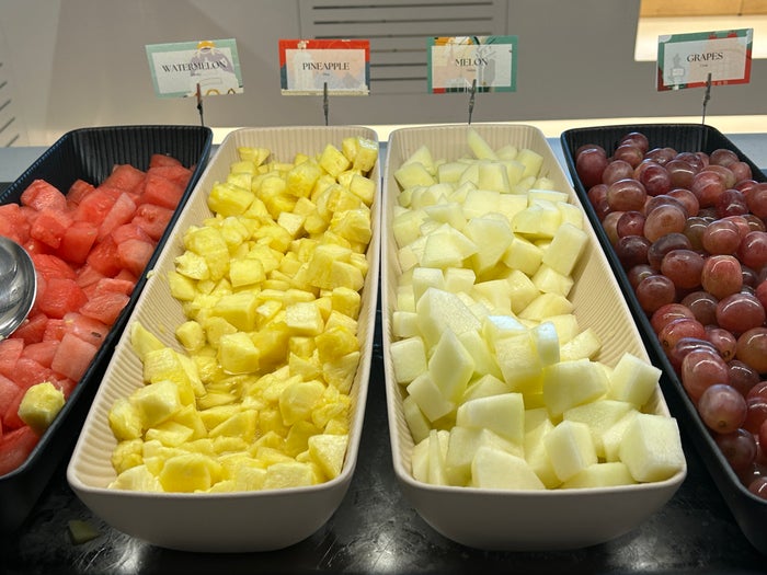 Fresh fruit Fresh fruit