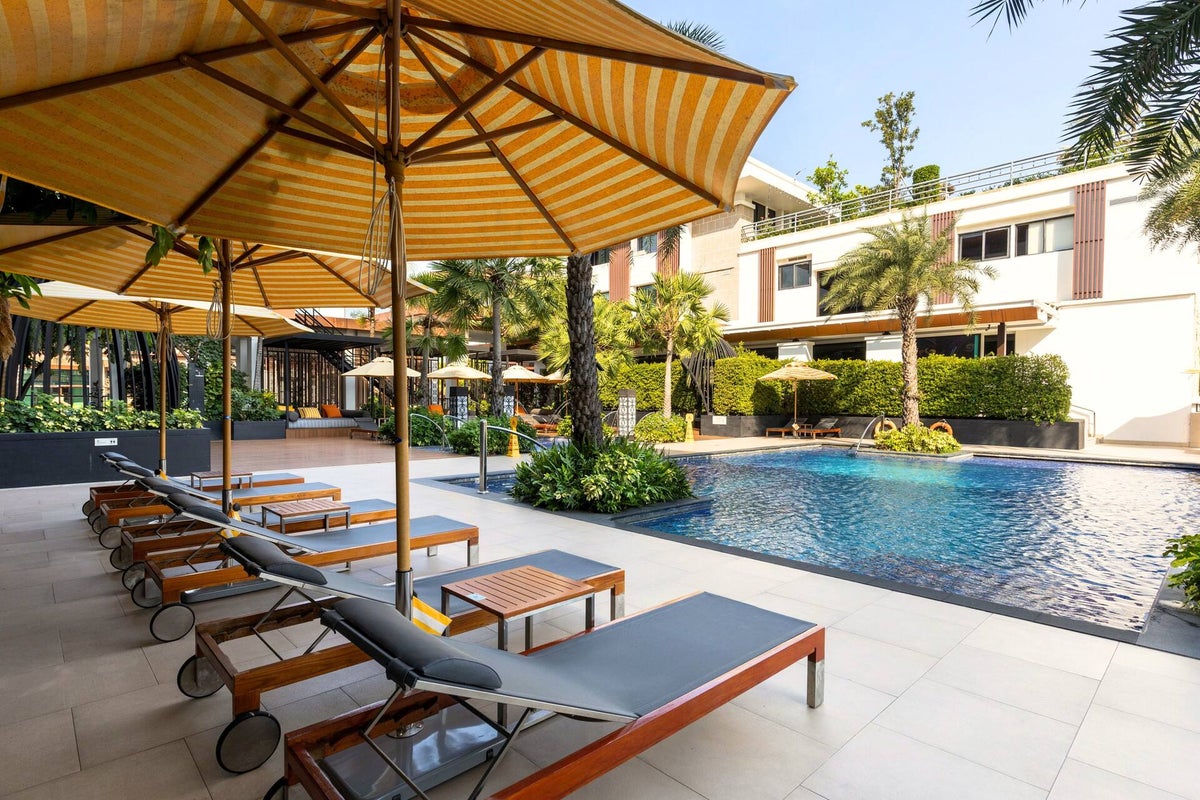 Hilton Bangkok Resort Pool