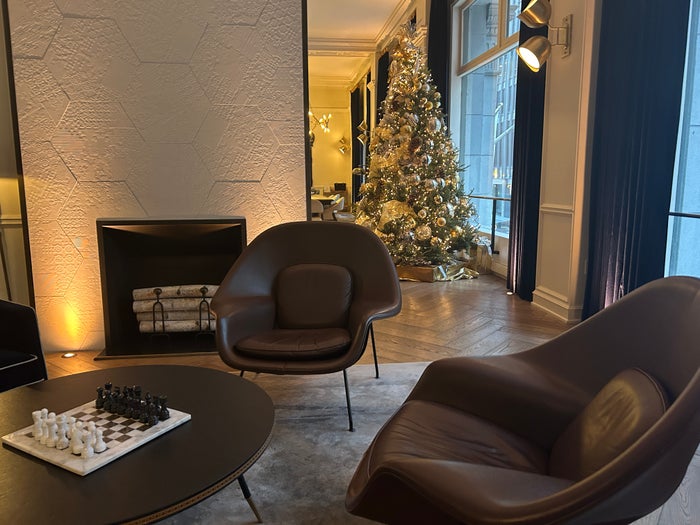 Kimpton the Gray lobby tree and chess