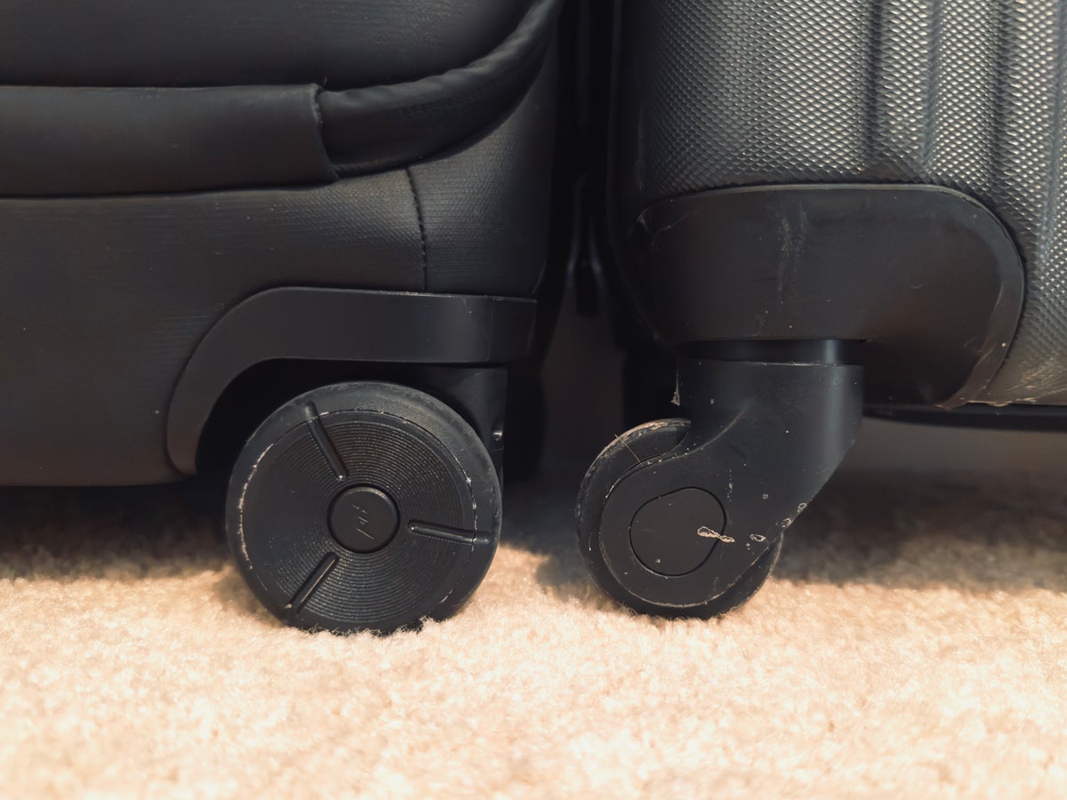 Peak Design Roller Pro Carry On wheels