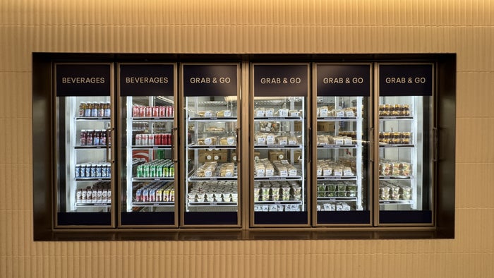 Is Grab and Go the Future of Lounge Access? A Peek at Houston’s United Club Fly [Review]