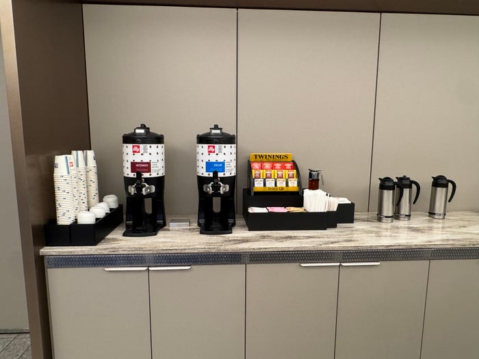 United Club Fly IAH self service coffee