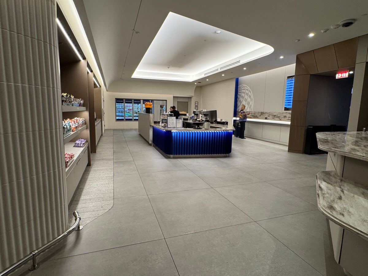 United Club Fly IAH zoomed out