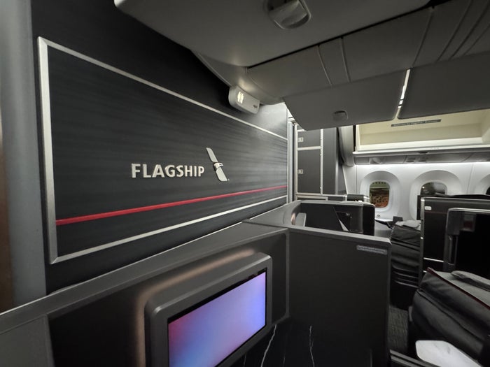 AA Flagship Suite Business Class Logo AA Flagship Suite Business Class Logo