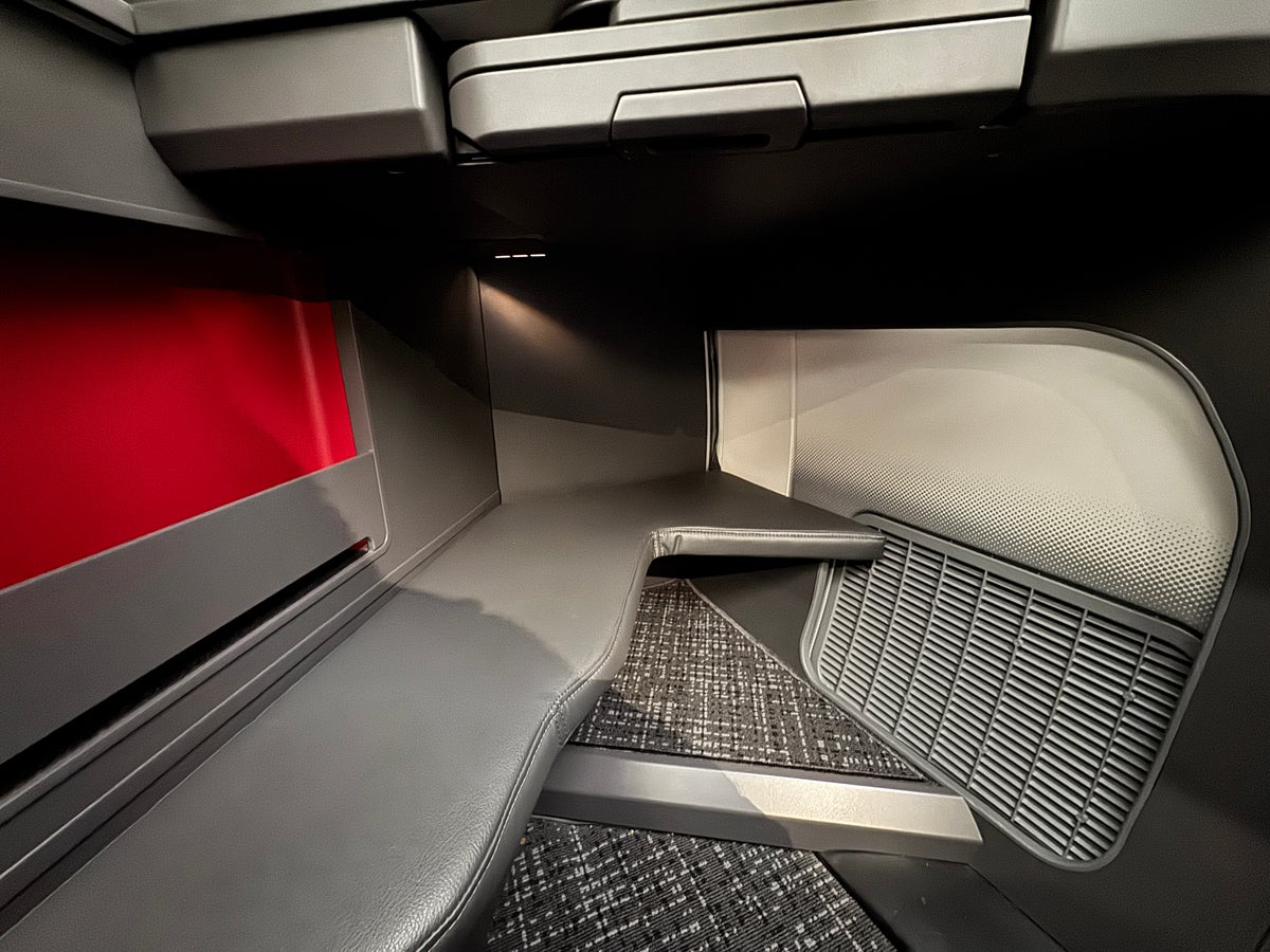 AA Flagship Suite Preferred Larger footwell