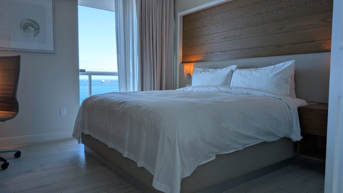 Beach House Fort Lauderdale bedroom