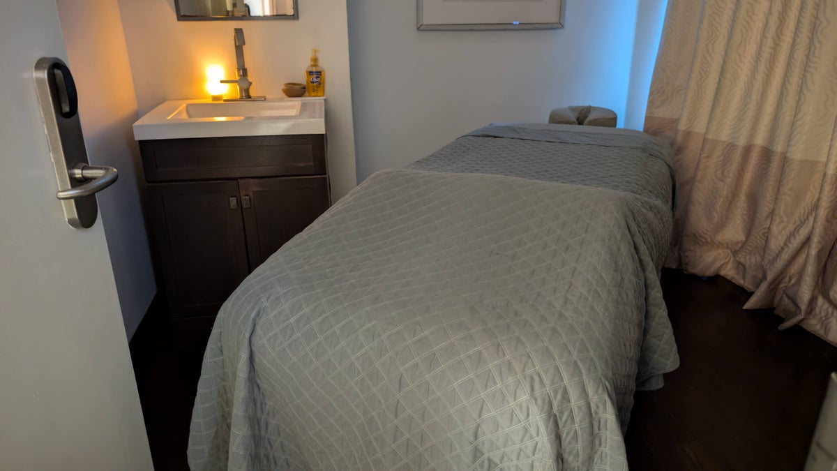 Beach House Fort Lauderdale spa treatment room