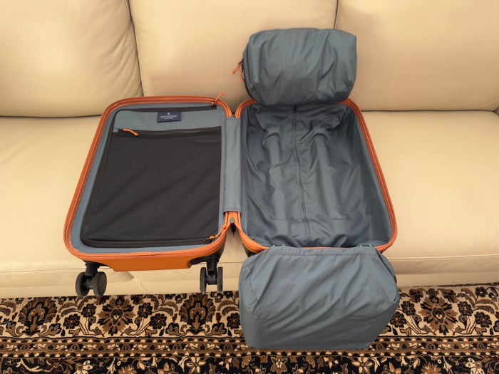 Bellroy Transit carry on cubes removed