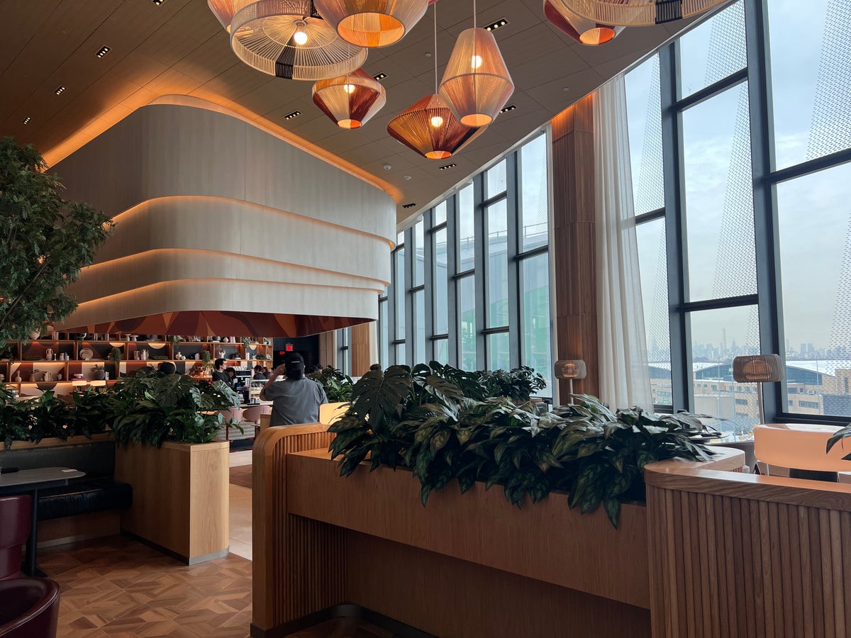 Capital One Lounge LGA Warm Tones