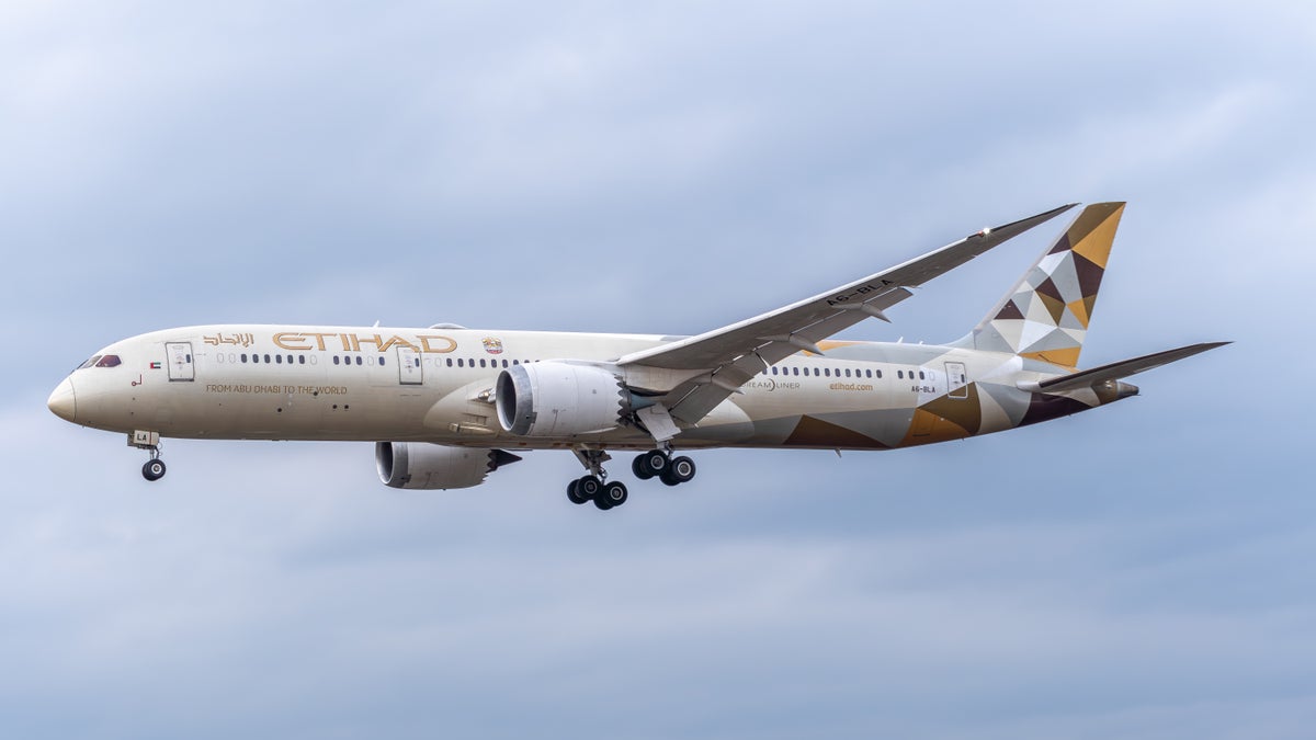 Etihad Airways 787 9