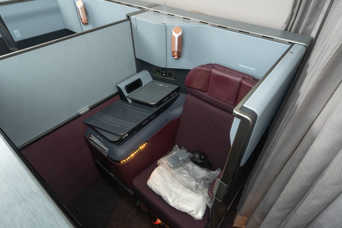 ANA vs. Japan Airlines Business Class: My Recent Experience Flying Both