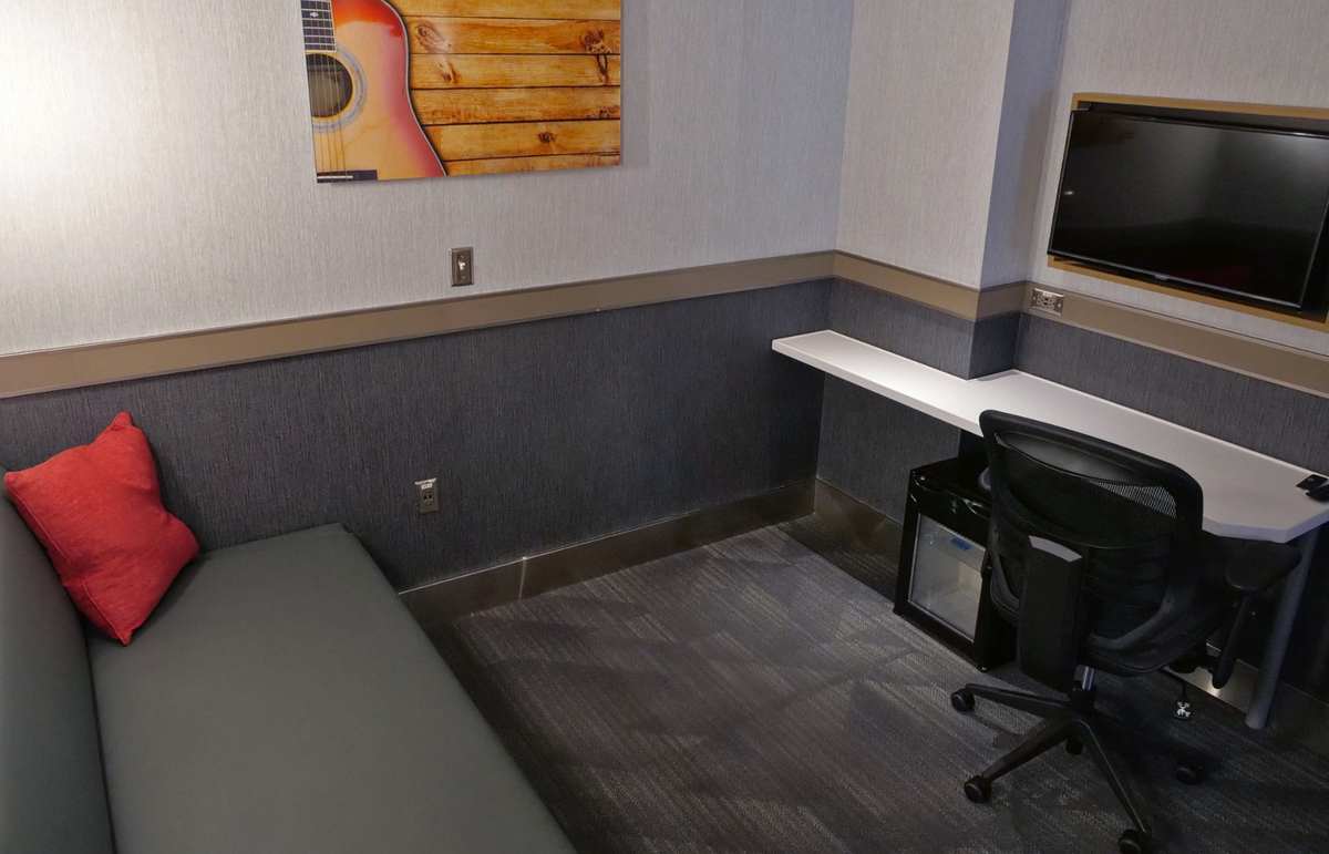 Minute Suites Nashville International Airport Minute Suites Nashville International Airport