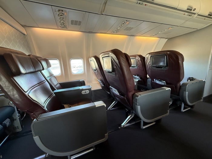 Qantas 737 Business Class Qantas 737 Business Class