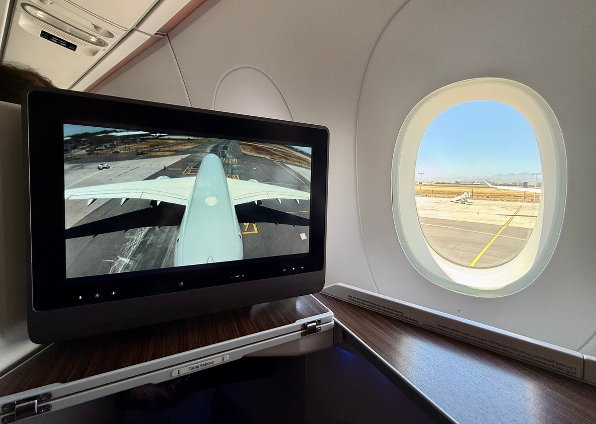 Qatar Airways Airbus A350900 camera ground