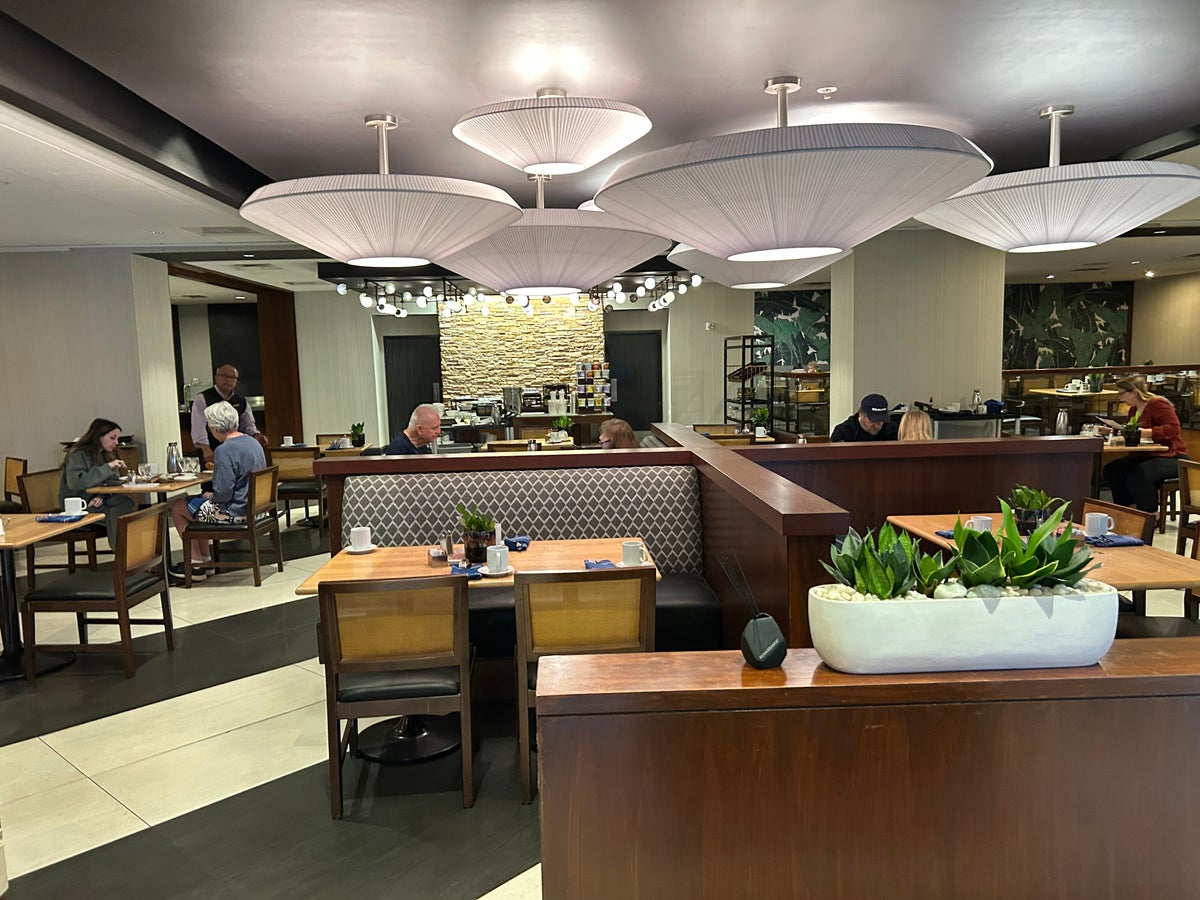 Renaissance Palm Springs Date restaurant