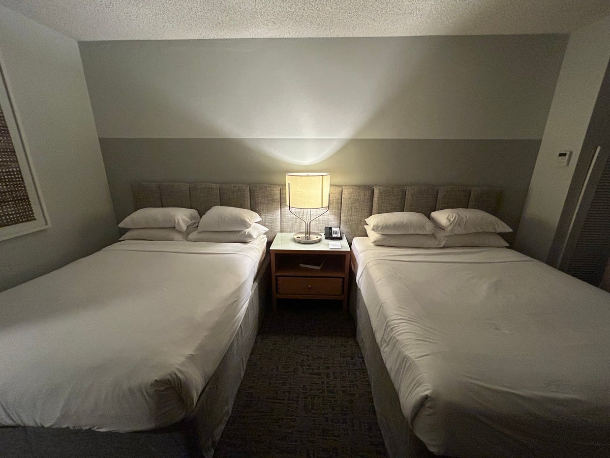 Renaissance Palm Springs room 3230 beds foot view