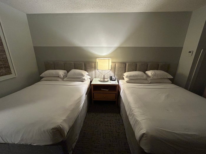 Renaissance Palm Springs room 3230 beds foot view
