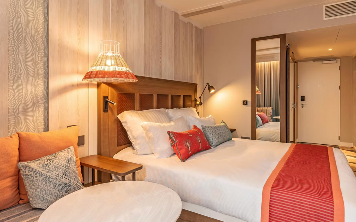 Standard King Room with Pool View