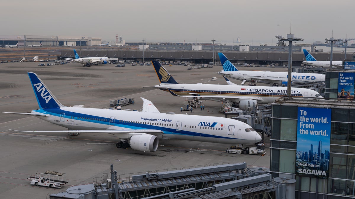 Star Alliance airlines ANA, Singapore, United