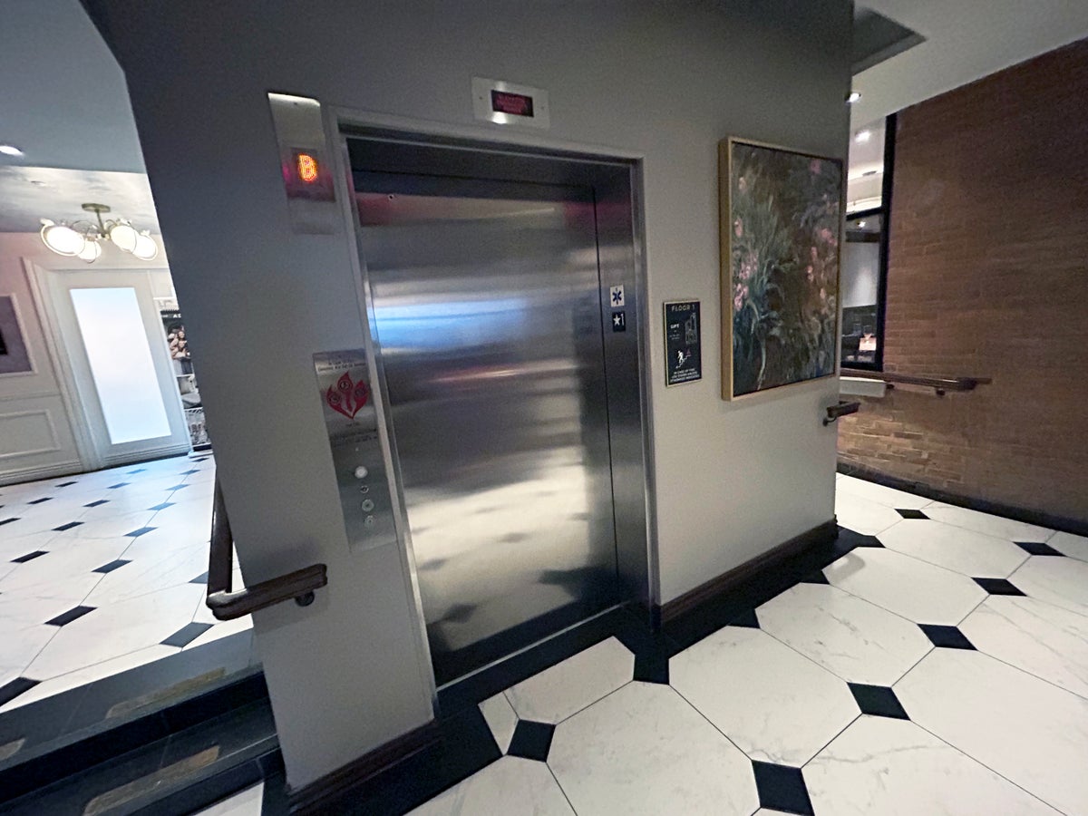 Adelphi Saratoga Springs lobby elevator