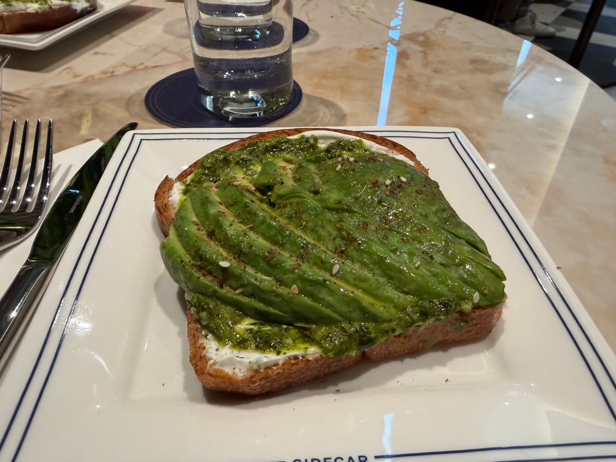 Amex Sidecar Lounge LAS Avocado Toast