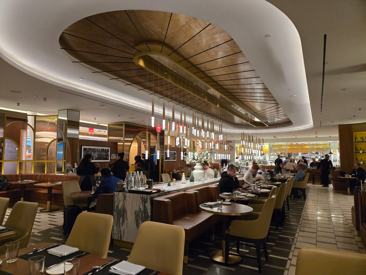 Delta One Lounge JFK Restaurant