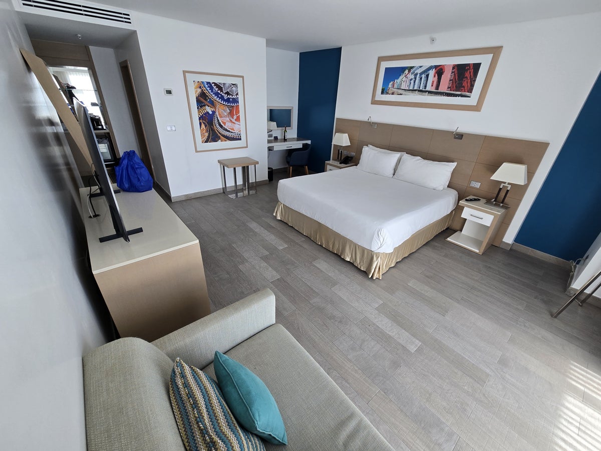 Doubletree by Hilton Mazatlan Room