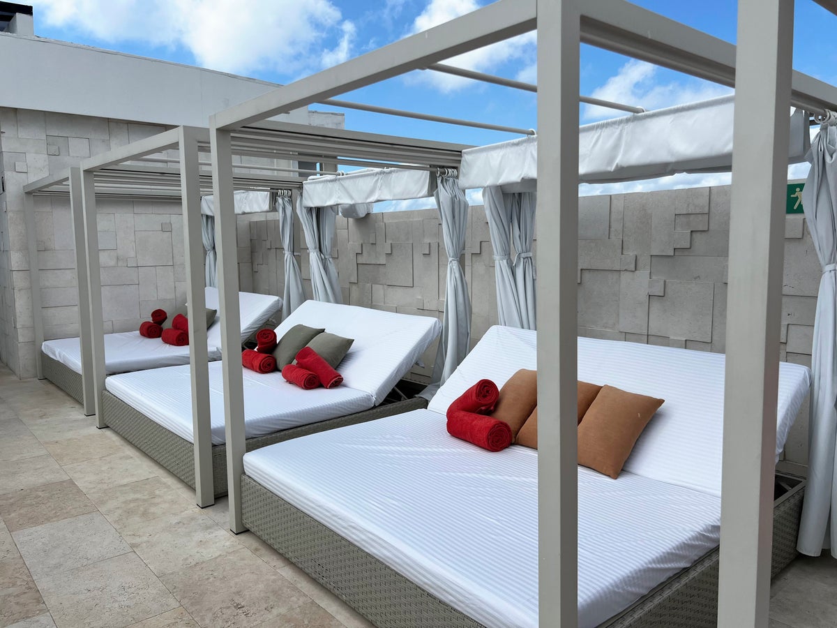 Dreams Sapphire rooftop bali beds