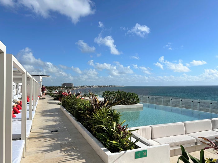 Dreams Sapphire rooftop pool