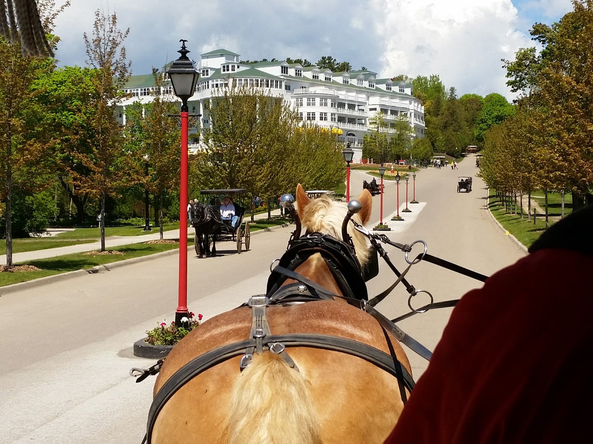Horse Drawn Carriage Mackinaw Island